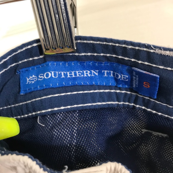 MENS SHORTS SIZE 34 SOUTHERN TIDE T3 TIDE TO TRAIL